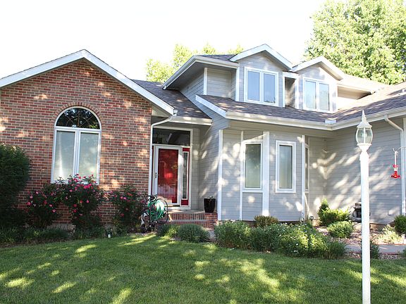 3rd image of 2434 SE Faxon Dr