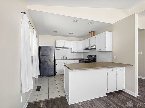4th image of 4946 Bayside Dr