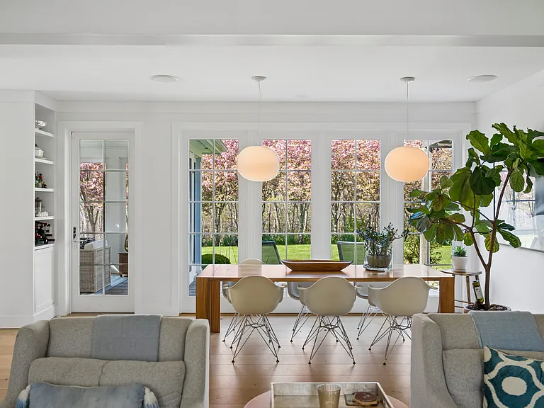 16 Fairway Dr — Photo 9