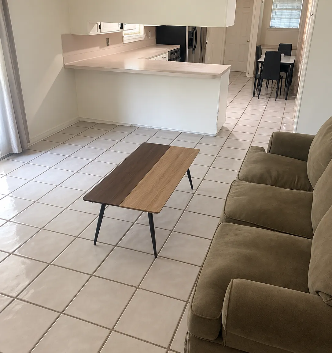 4 bed, 1583 sqft, $1,950 — Photo 3