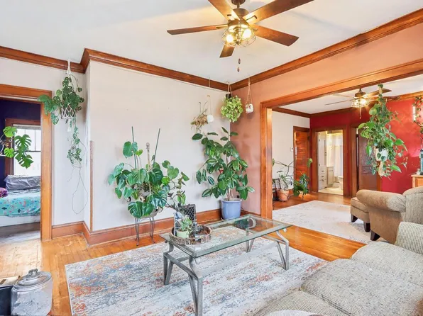 3615 West Cold Spring ROAD, Greenfield, WI 53221