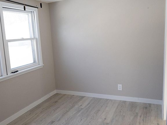 5th image of 1133 Columbia St