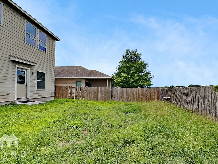 440 Stonebrook Dr — Photo 19