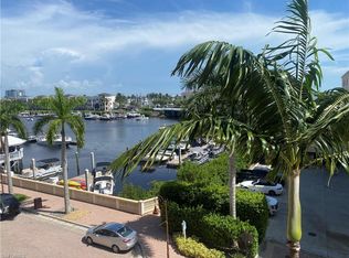 450 Bayfront Pl APT 4402, Naples, FL 34102