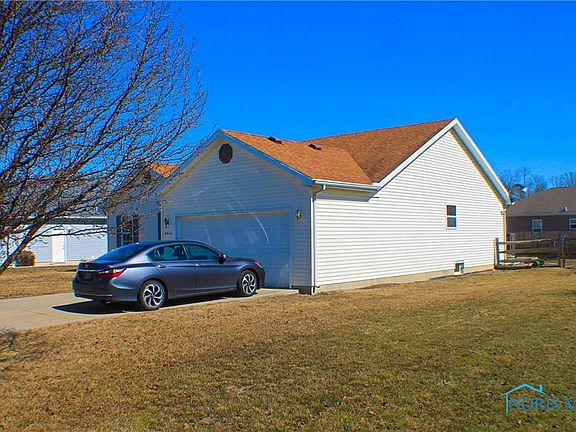 3rd image of 29124 Greystone Dr