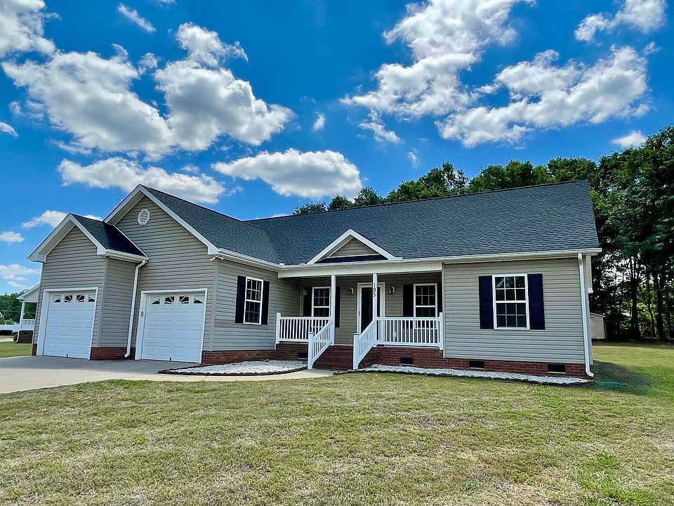 1st image of 105 Falcon Ln
