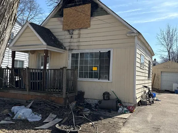 1244 Norton St, Burton, MI 48529