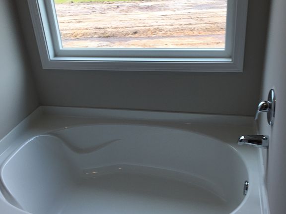 3rd image of 948 Mustang Lane Ne