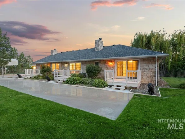 8140 W Kingsbury Dr, Middleton, ID 83644