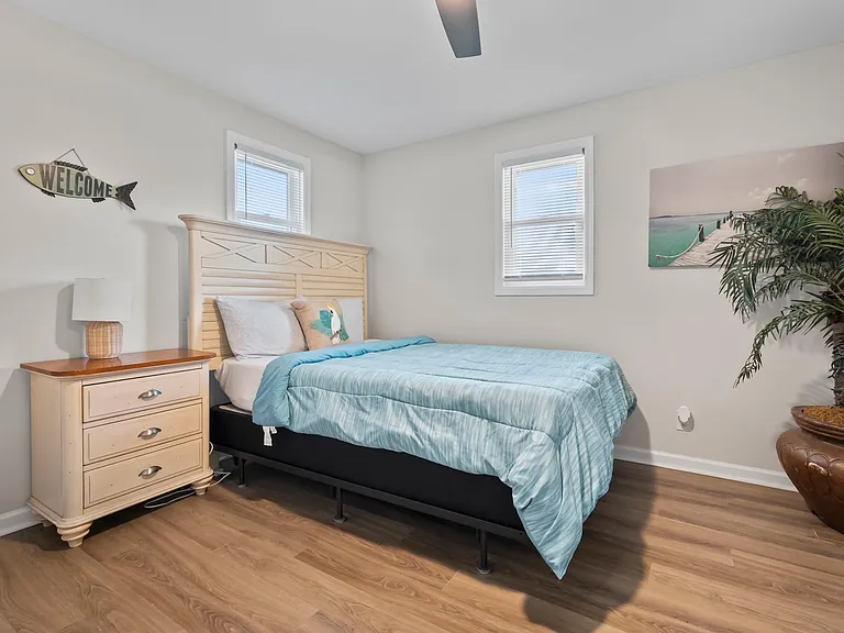 1008 Anne St — Photo 22