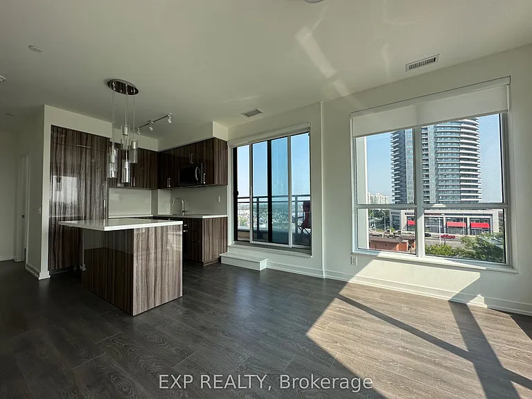 1 Grandview Blvd #505 — Photo 2