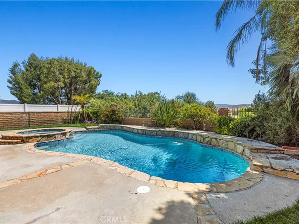 31332 Cherry Dr, Castaic, CA 91384