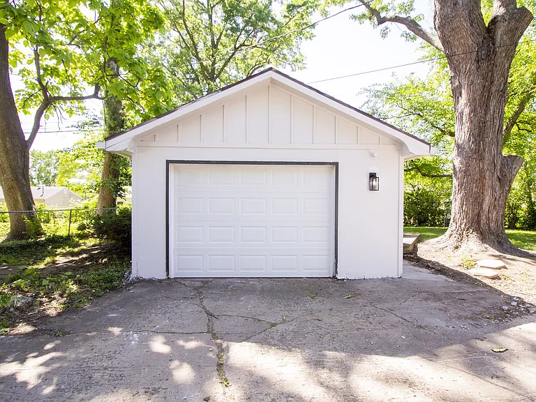 6912 N Harrison St — Photo 19