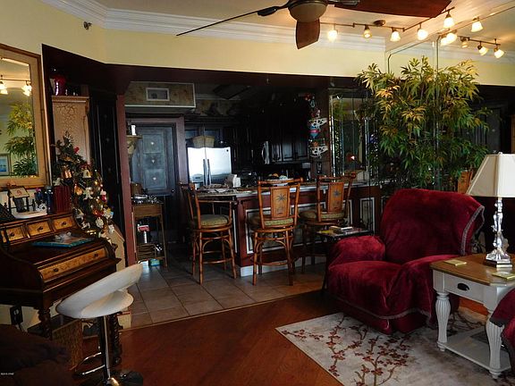 2nd image of 9900 Thomas Dr Unit 410