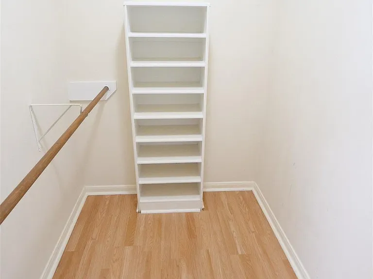 1314 Hollow Ash Ln — Photo 16