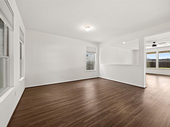 5th image of 1706 Claire Creek Ct