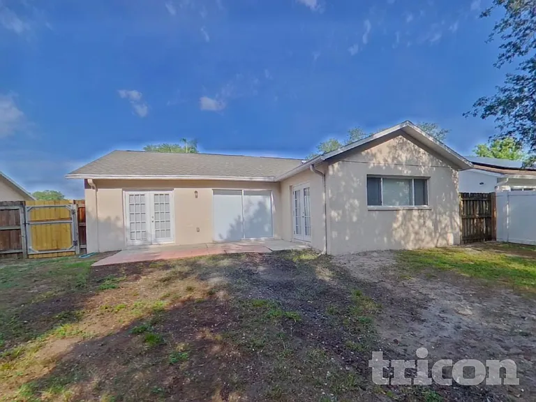 4726 Bloom Dr — Photo 17