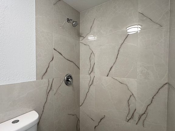 5th image of 7619 Abbott Ave #7