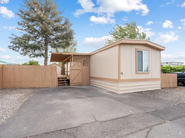 16 Cedar Ct, Umatilla, OR 97882