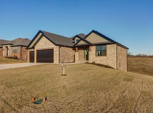 5942 S Franklin Ave, Springfield, MO 65810