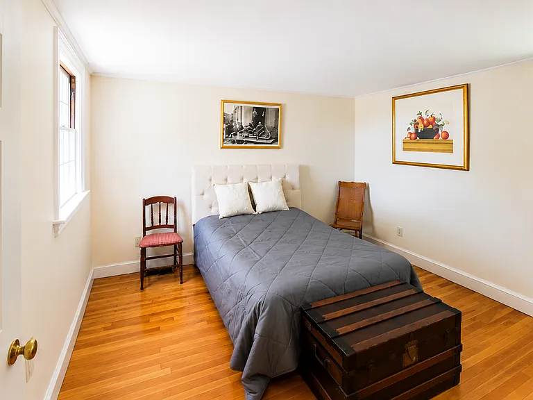 5 Hillside Ave — Photo 6