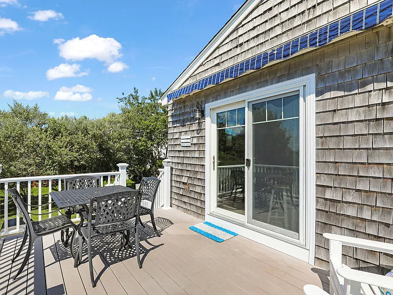 31 Cypress Ave — Photo 18