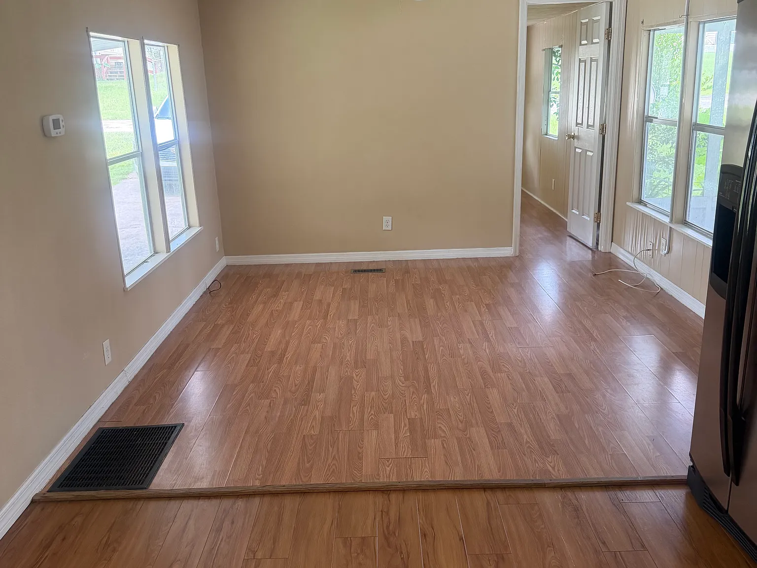 2 bed, 750 sqft, $1,100 — Photo 3