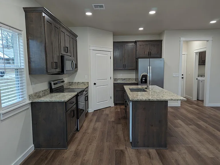 819 E Finley Ridge Dr — Photo 6