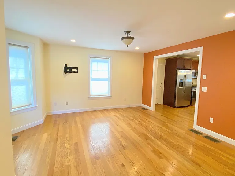 64 Bow St — Photo 5