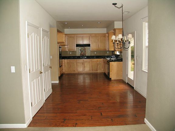 2nd image of 1871 Morning Glory Dr