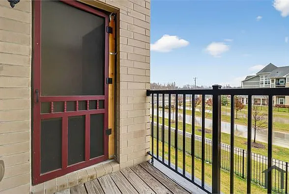16141 Van Buren St — Photo 14