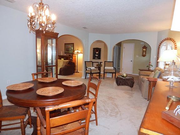 3rd image of 3485 Trevino Cir
