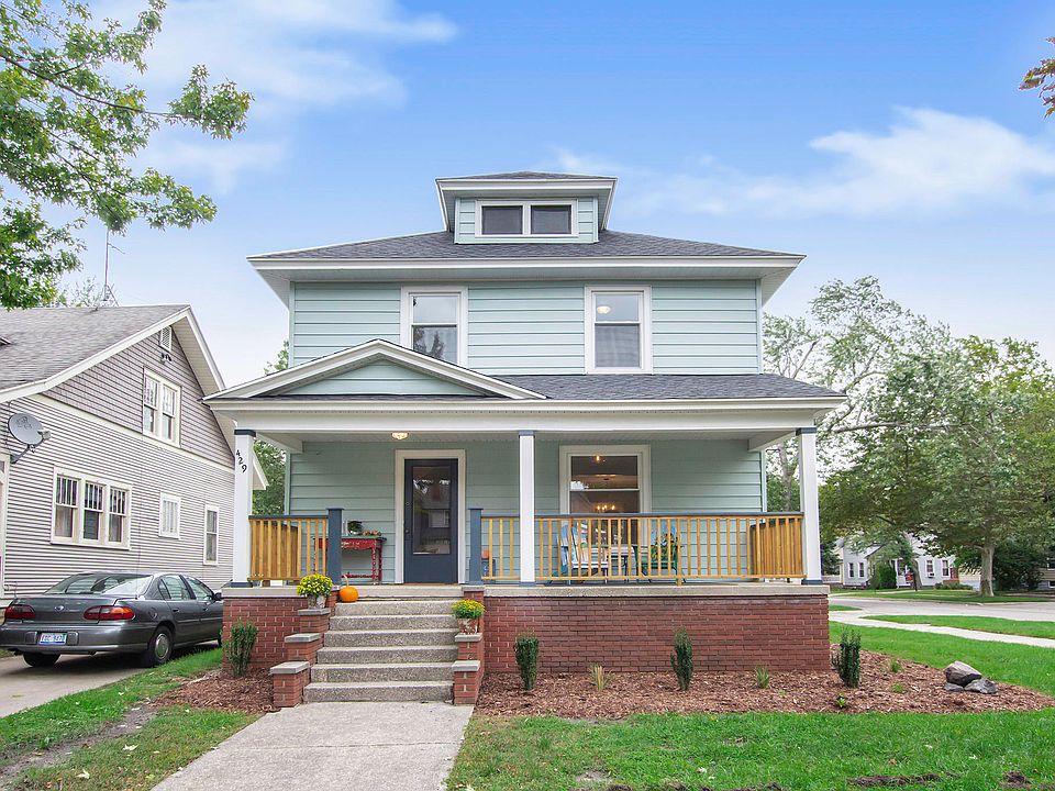 1st image of 429 College Ave