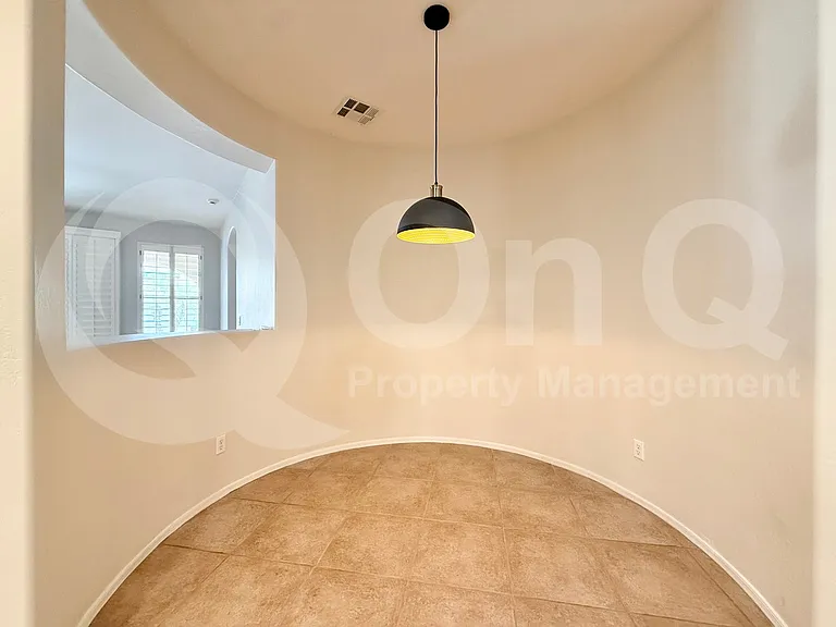2848 E Fandango Dr — Photo 9