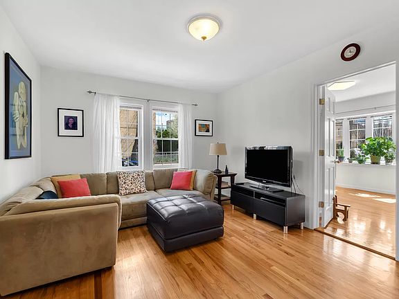 5th image of 2226 21st St