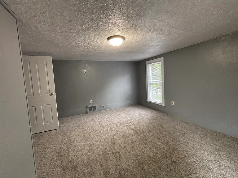 120 N Church St — Photo 12