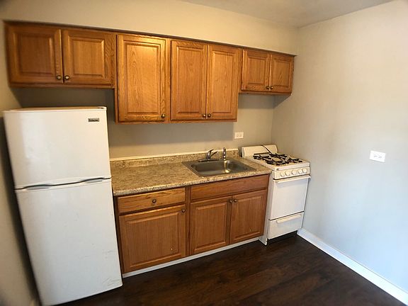 2nd image of 4816 157th St APT 21