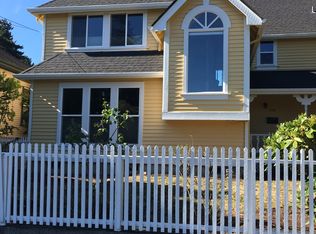 560 N 76th St, Seattle, WA 98103