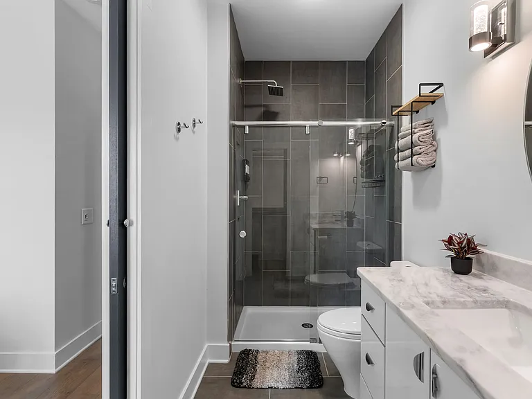 84 Evanston Ave — Photo 24