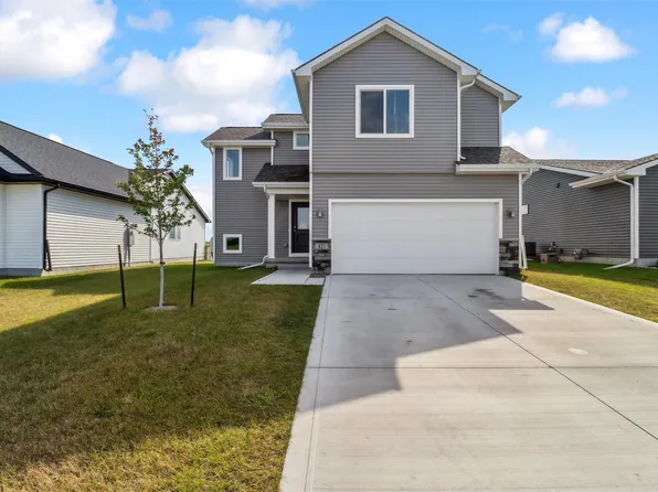 421 Fireside Dr NW, Bondurant, IA 50035