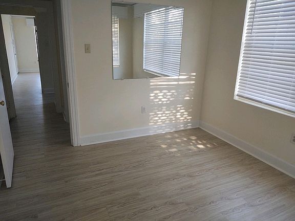 5th image of 216 Columbia Dr APT 1