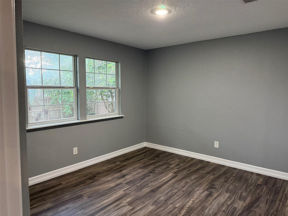 4th image of 4308 6th St