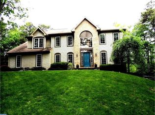 9 Madison Ct, Southampton, NJ 08088