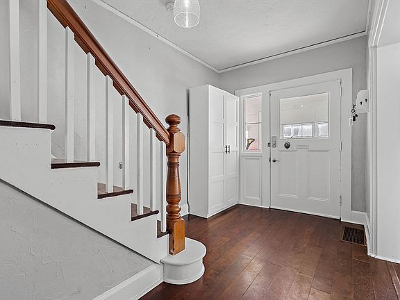 5th image of 16 Bancroft Park Unit 16