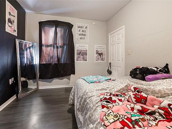 4th image of 5822 Lafaye St