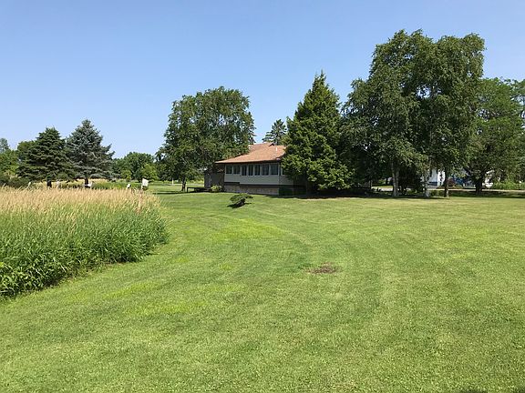 rear view from corner of lot