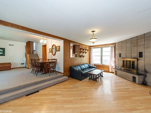 4th image of 2850 Elder Ln