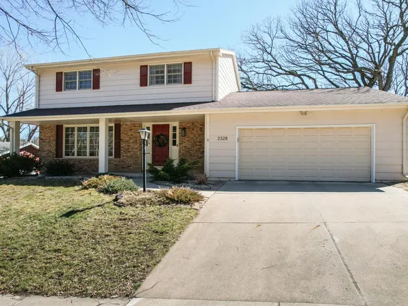 2328 Viking Dr NW, Rochester, MN 55901