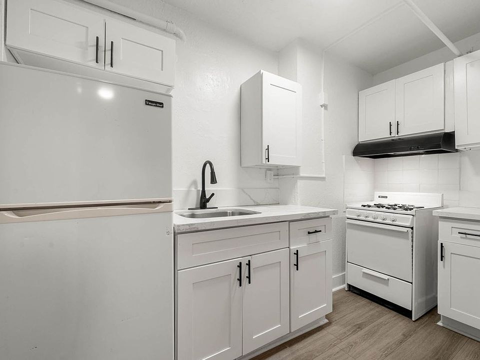 1st image of 751 S Normandie Ave APT B2