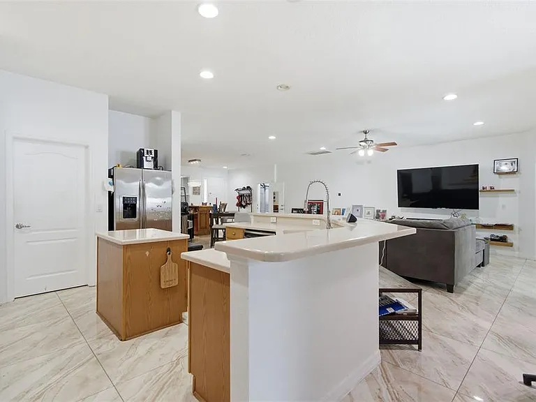 508 Debra Dr — Photo 11